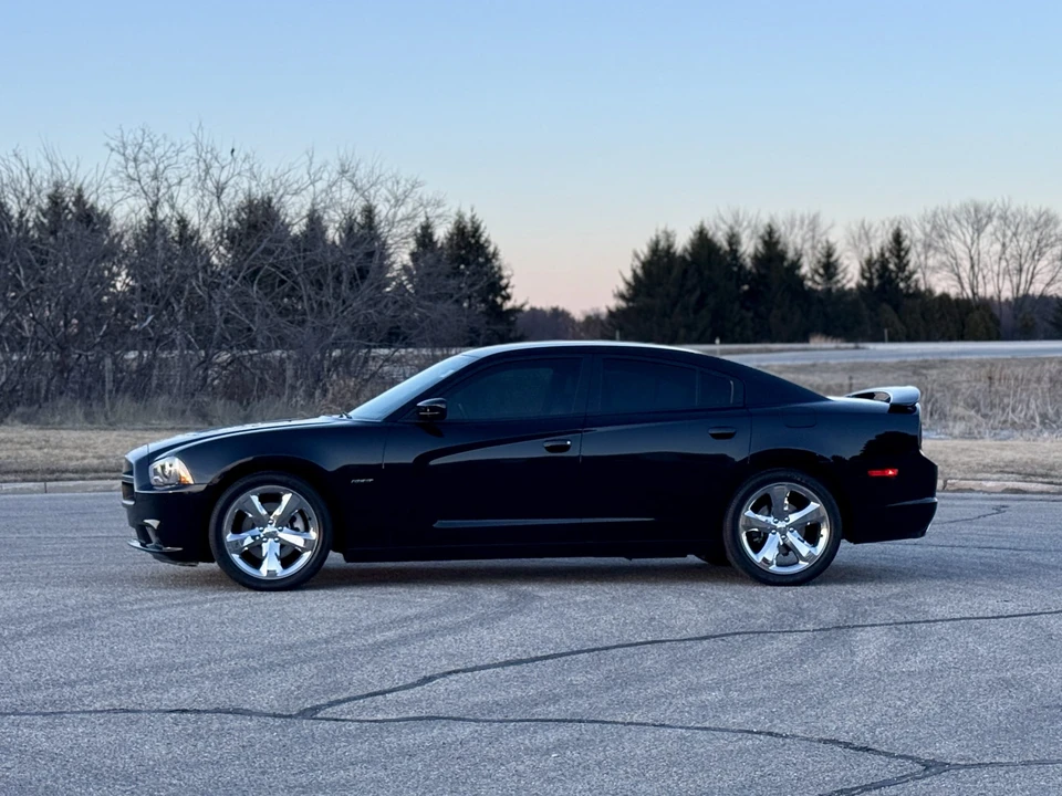 2014 Dodge Charger 7th Gen - Image 25 of 31
