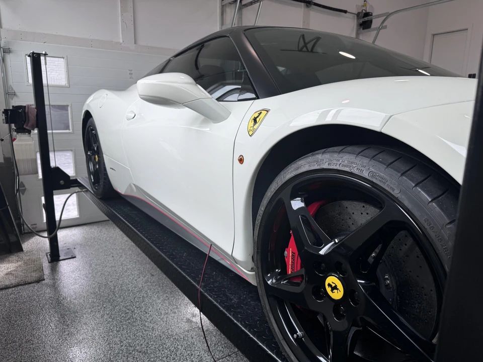 2014 Ferrari 458 Spider - Image 18 of 31