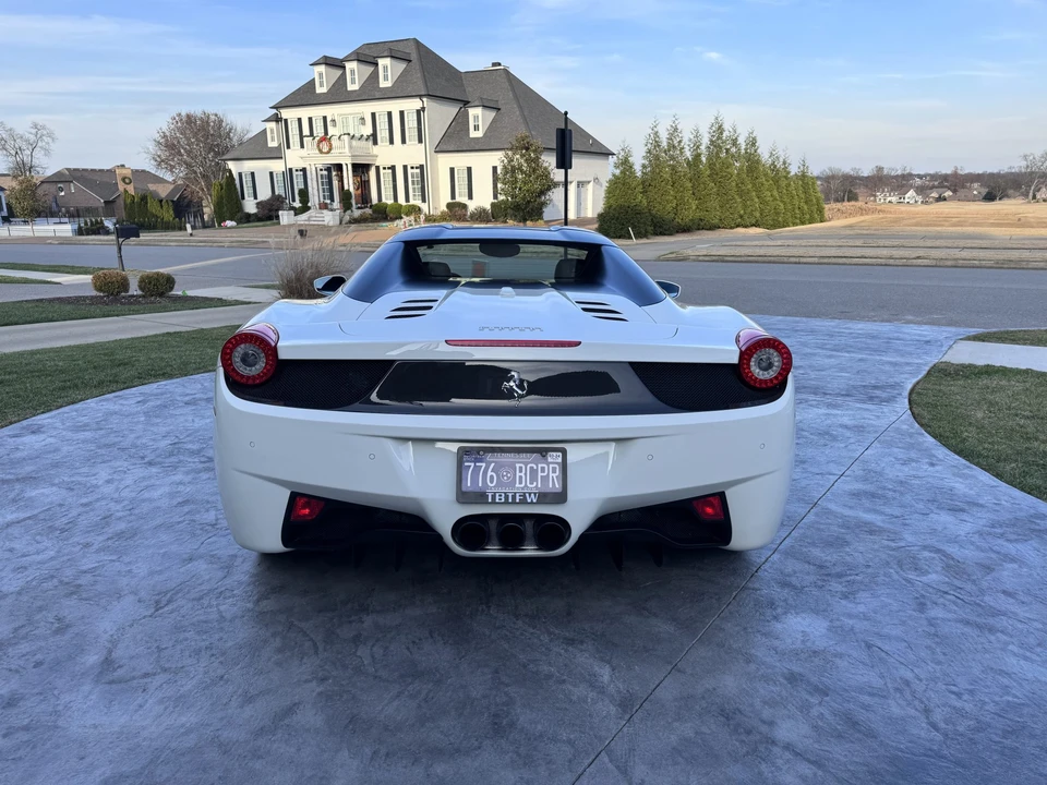 2014 Ferrari 458 Spider - Image 8 of 31