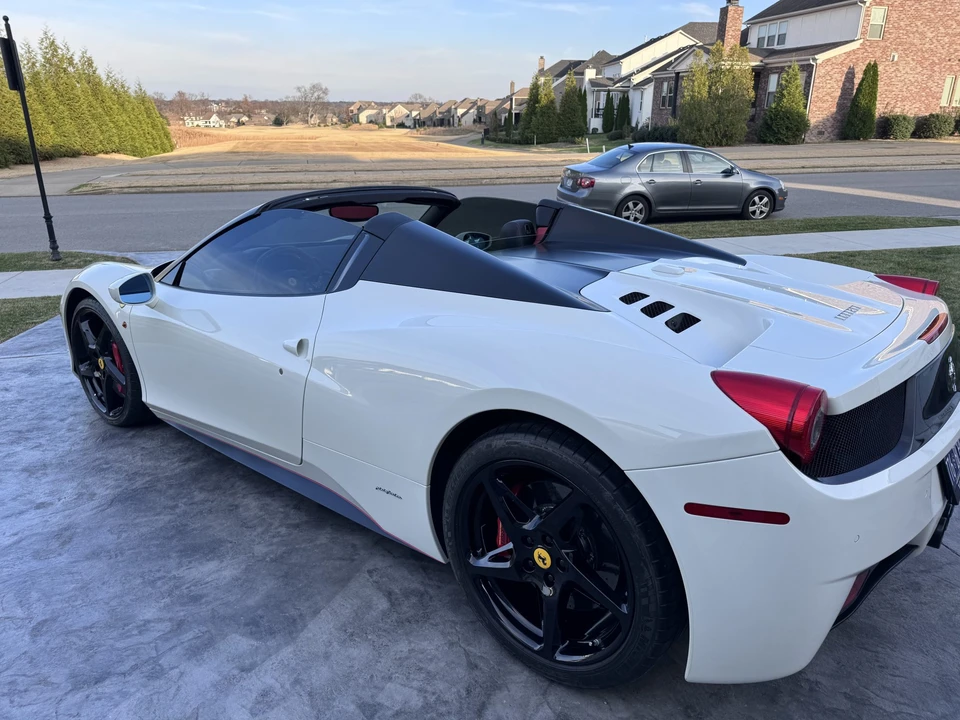 2014 Ferrari 458 Spider - Image 9 of 31