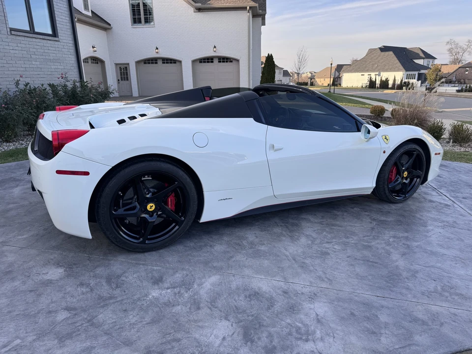 2014 Ferrari 458 Spider - Image 7 of 31