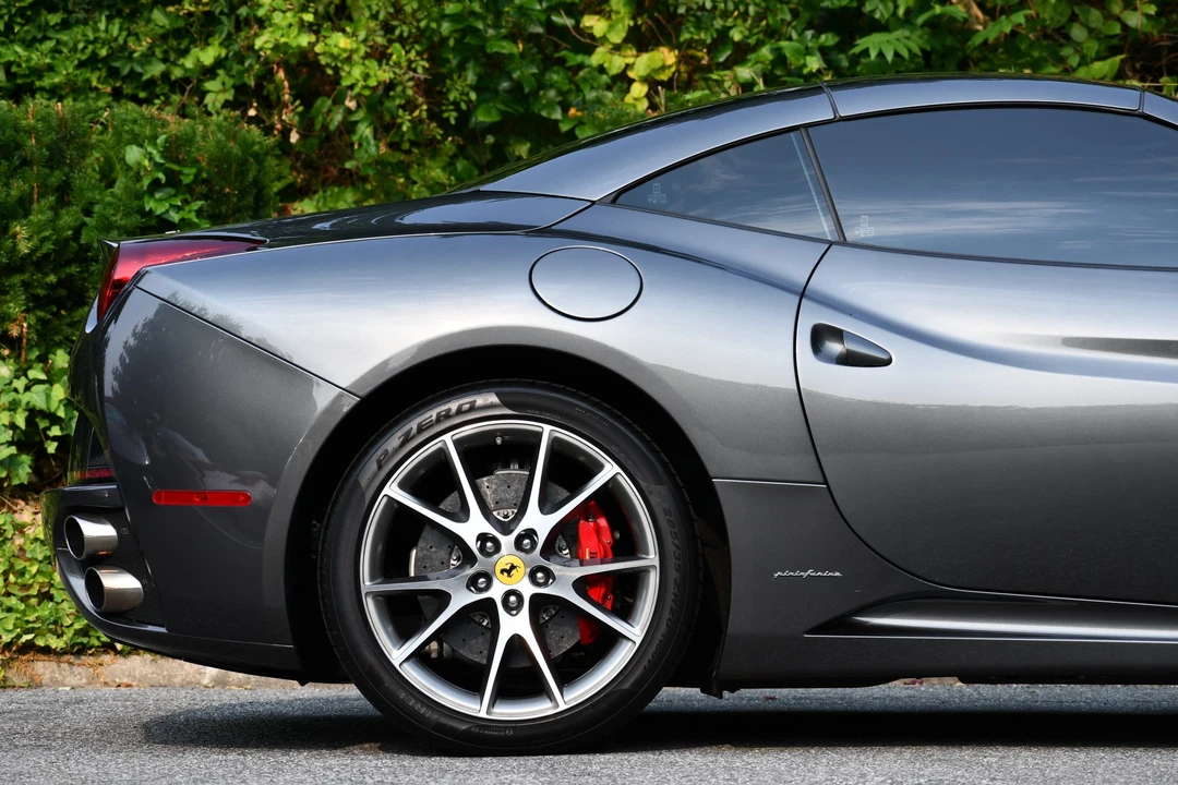2014 Ferrari California - Image 28 of 31