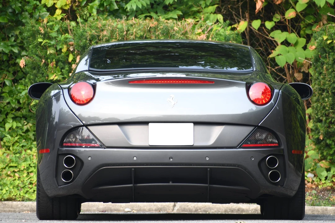 2014 Ferrari California - Image 8 of 31