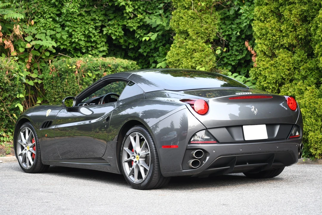2014 Ferrari California - Image 9 of 31