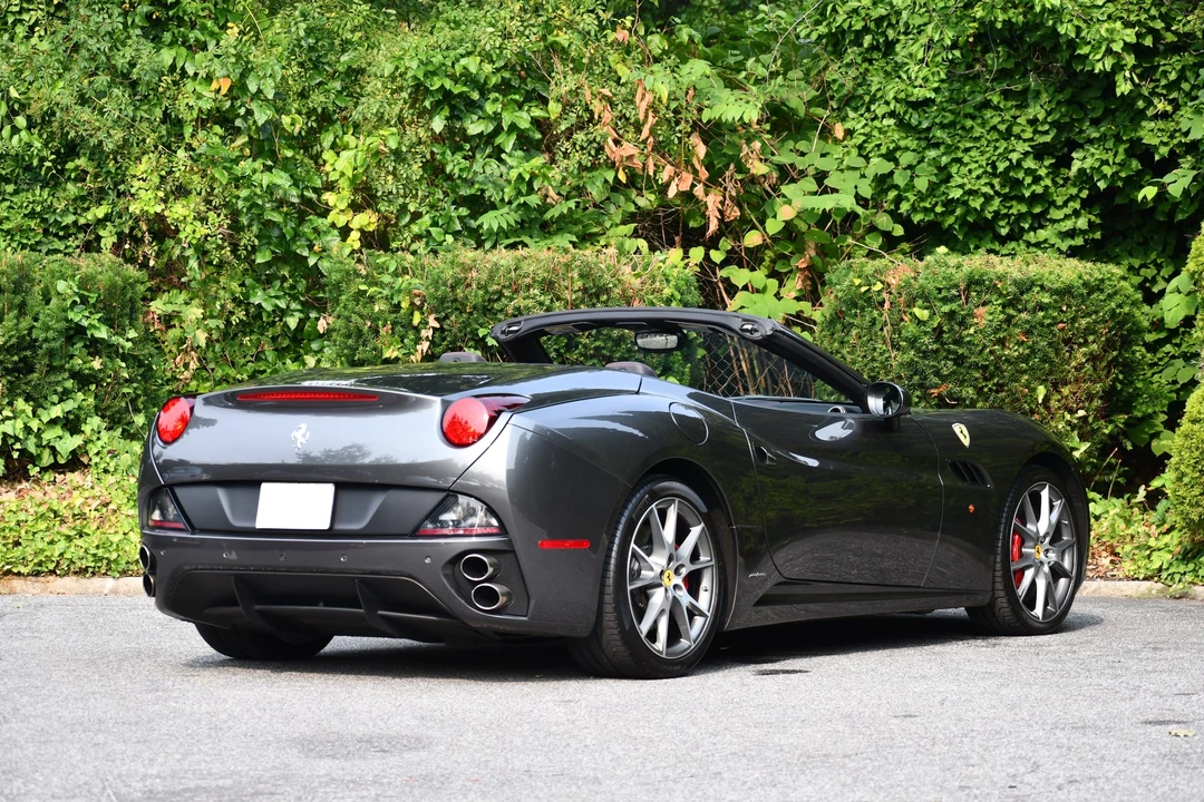 2014 Ferrari California - Image 17 of 31