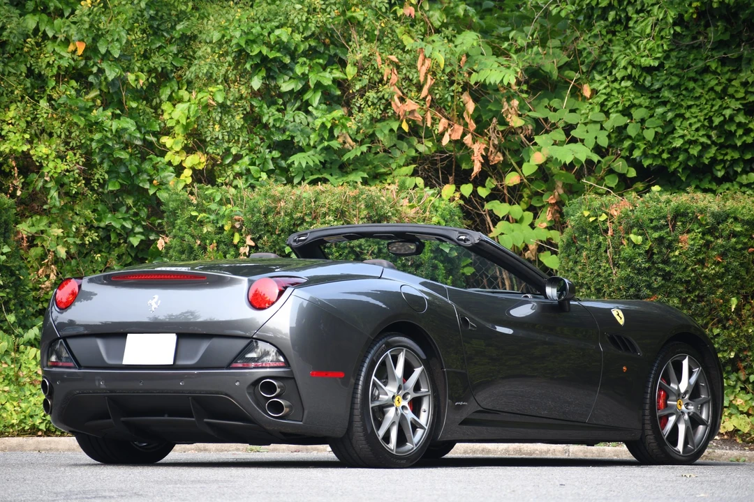 2014 Ferrari California - Image 18 of 31