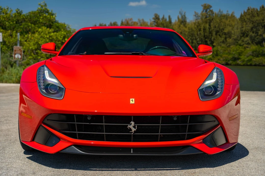 2014 Ferrari F12berlinetta - Image 3 of 31