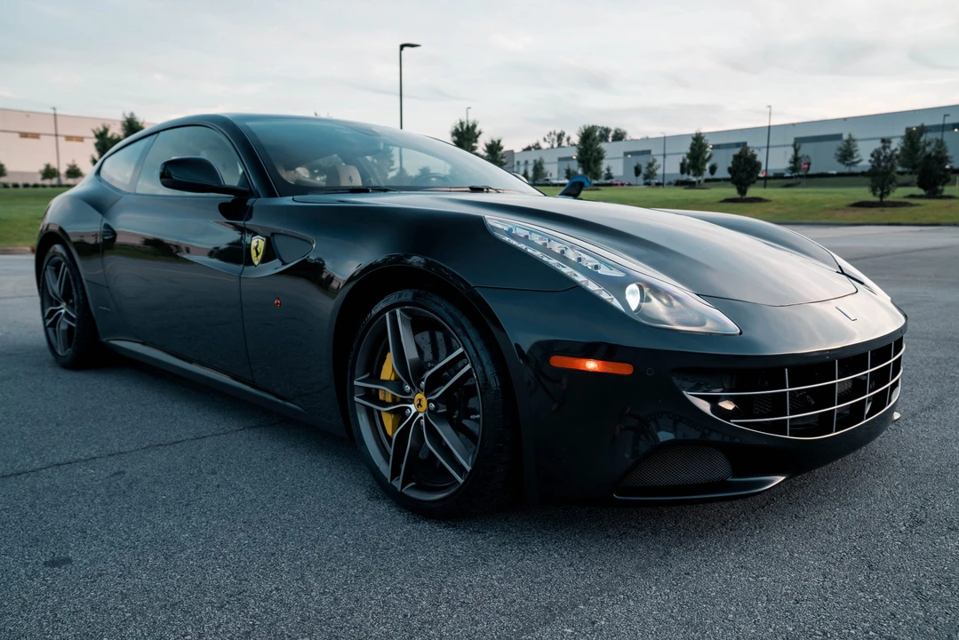 2014 Ferrari FF - Image 8 of 31