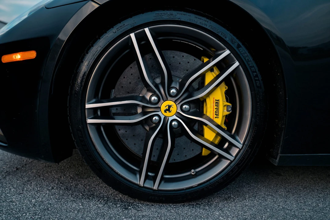 2014 Ferrari FF - Image 28 of 31