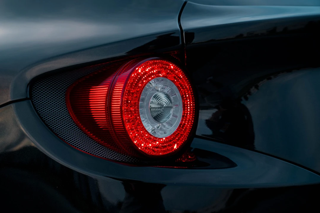 2014 Ferrari FF - Image 21 of 31