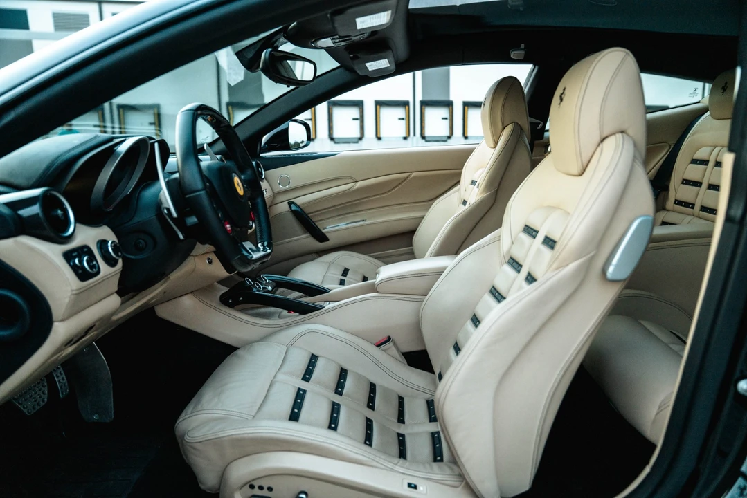 2014 Ferrari FF - Image 29 of 31
