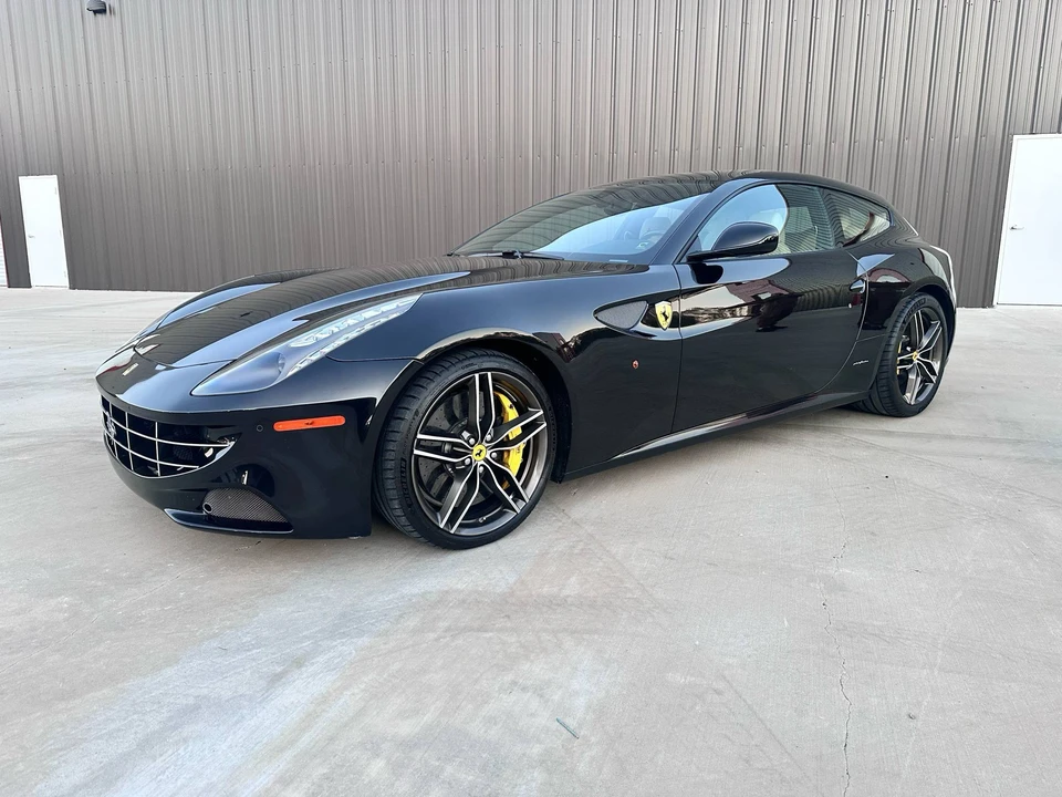 2014 Ferrari FF - Image 2 of 31