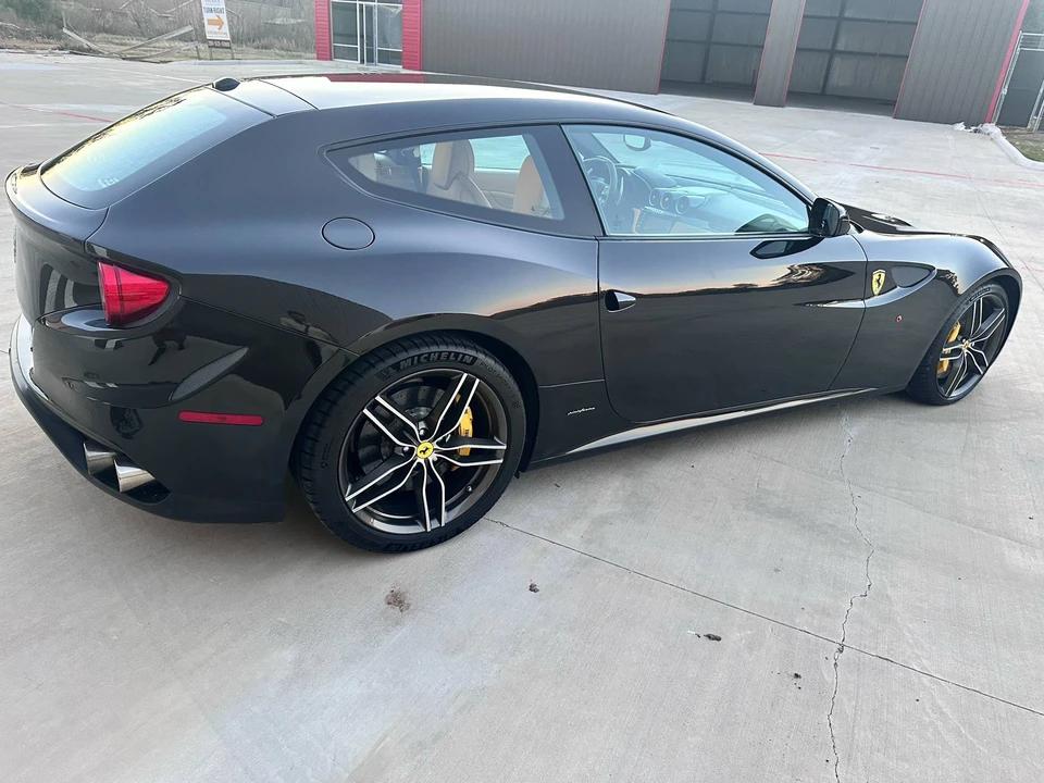2014 Ferrari FF - Image 11 of 31