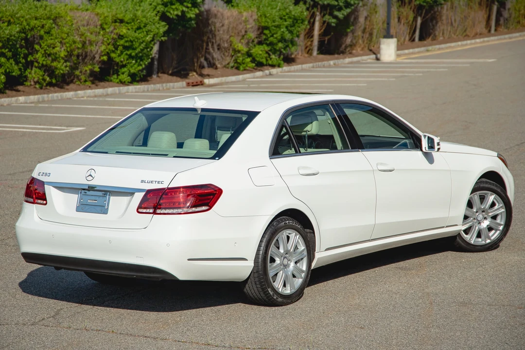 2014 Mercedes-Benz W212 E-Class - Image 12 of 31