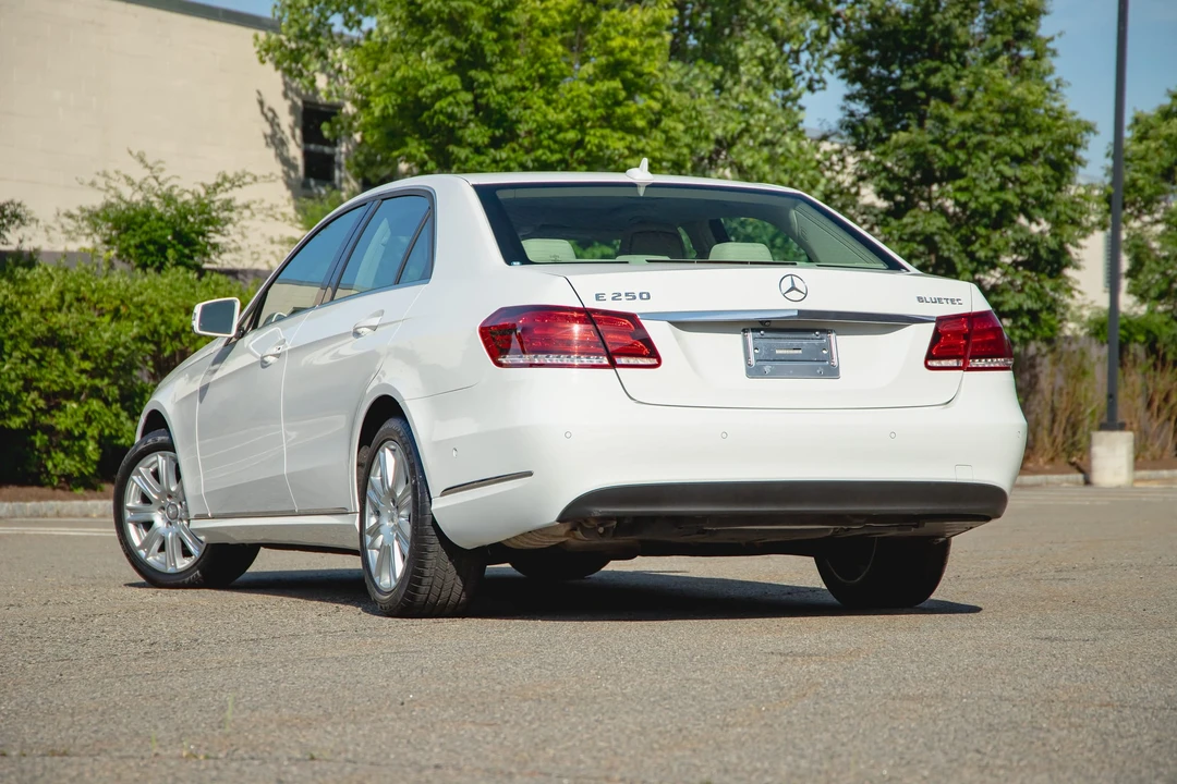 2014 Mercedes-Benz W212 E-Class - Image 16 of 31