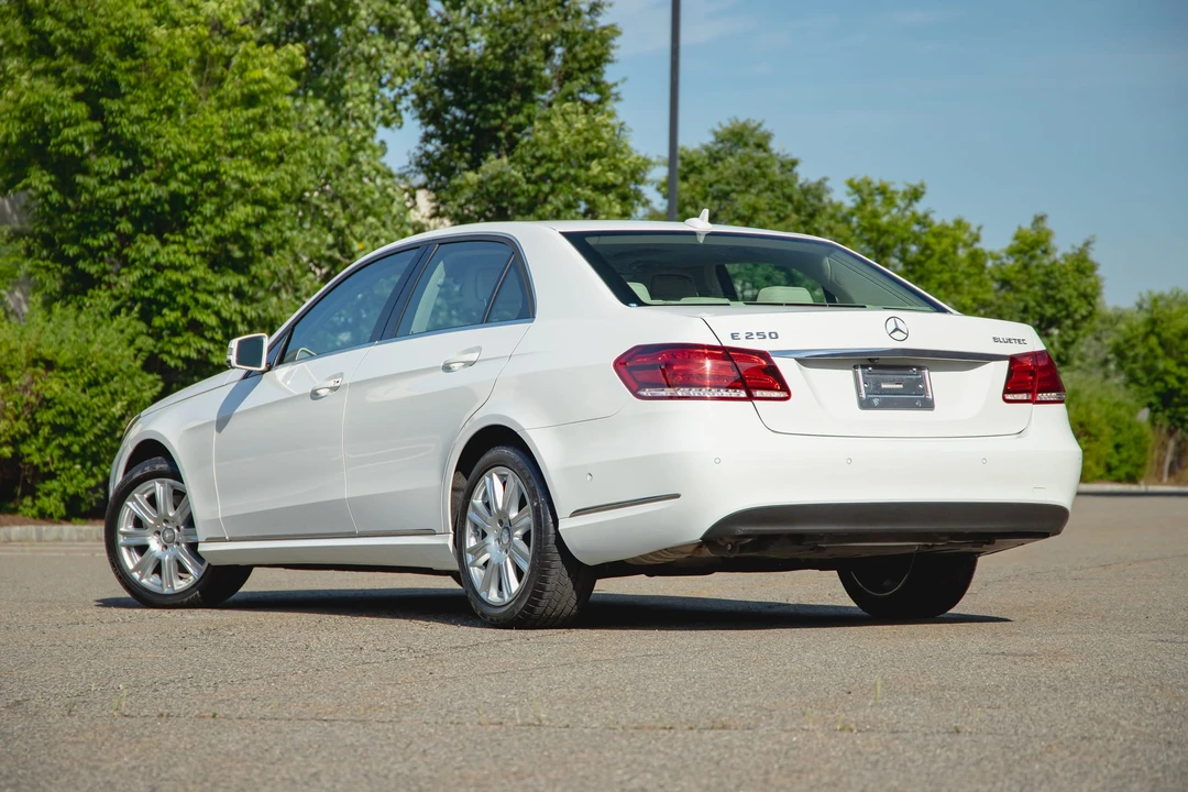 2014 Mercedes-Benz W212 E-Class - Image 17 of 31
