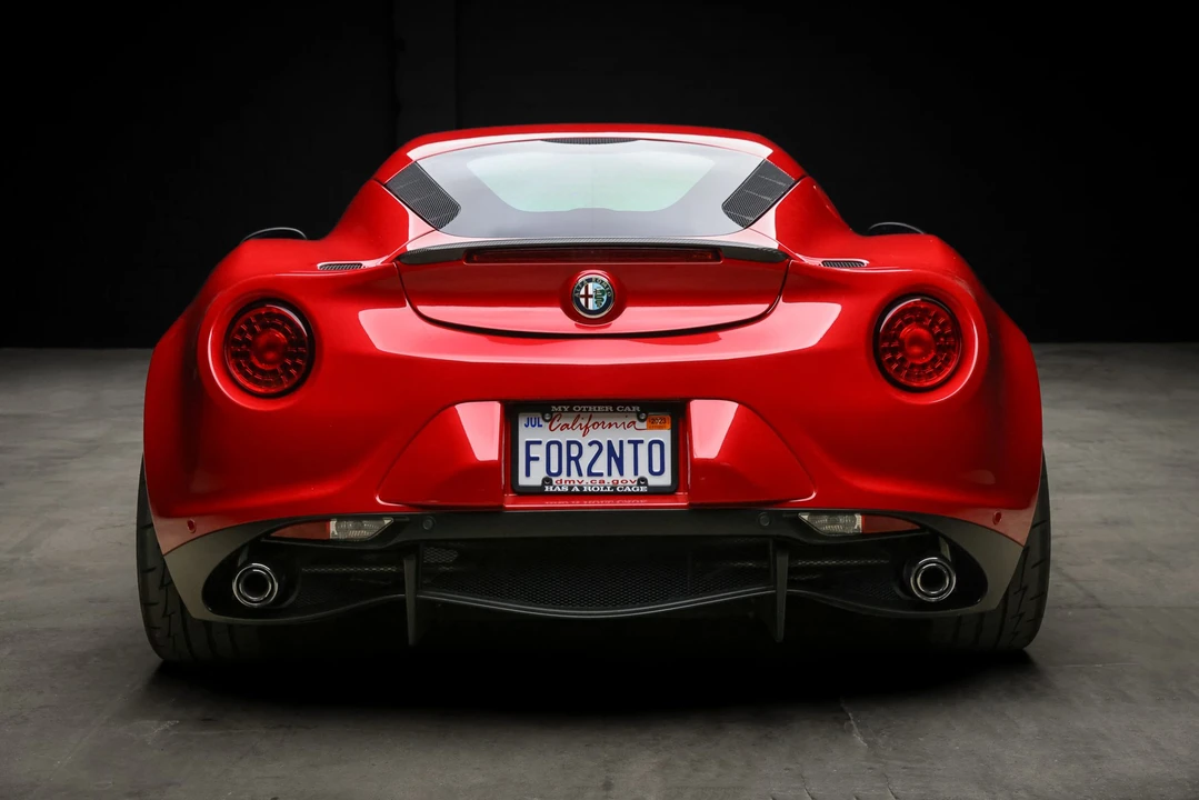 2015 Alfa Romeo 4C Coupe - Image 27 of 31