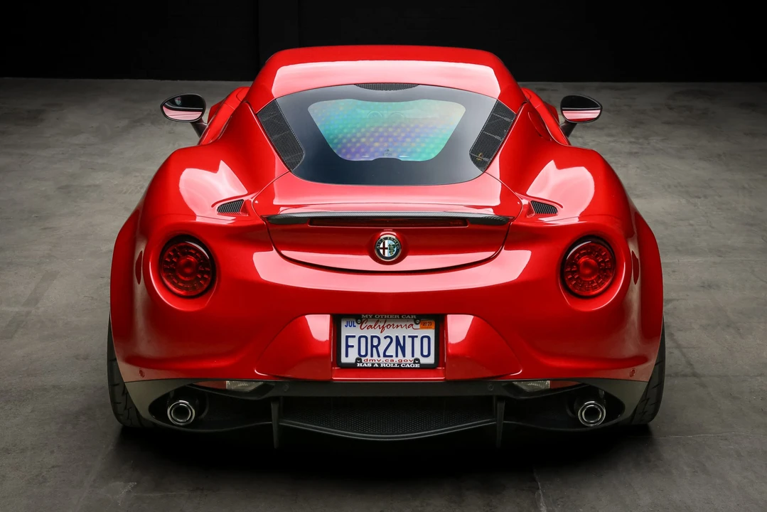 2015 Alfa Romeo 4C Coupe - Image 24 of 31