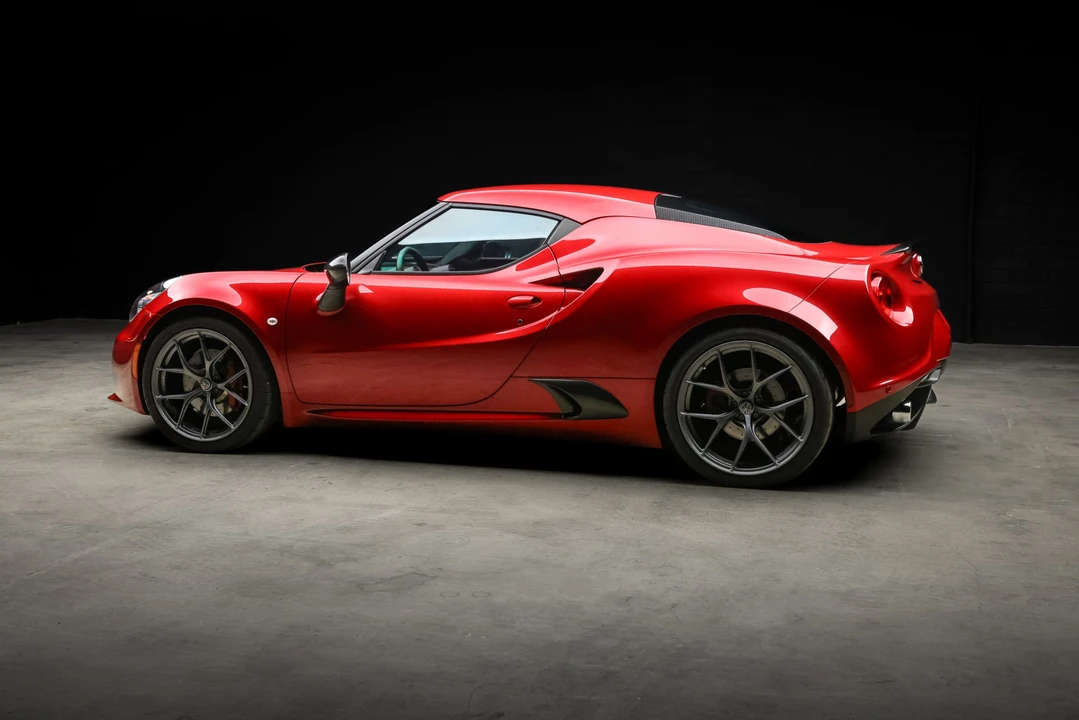 2015 Alfa Romeo 4C Coupe - Image 16 of 31