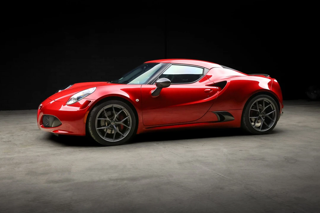 2015 Alfa Romeo 4C Coupe - Image 9 of 31