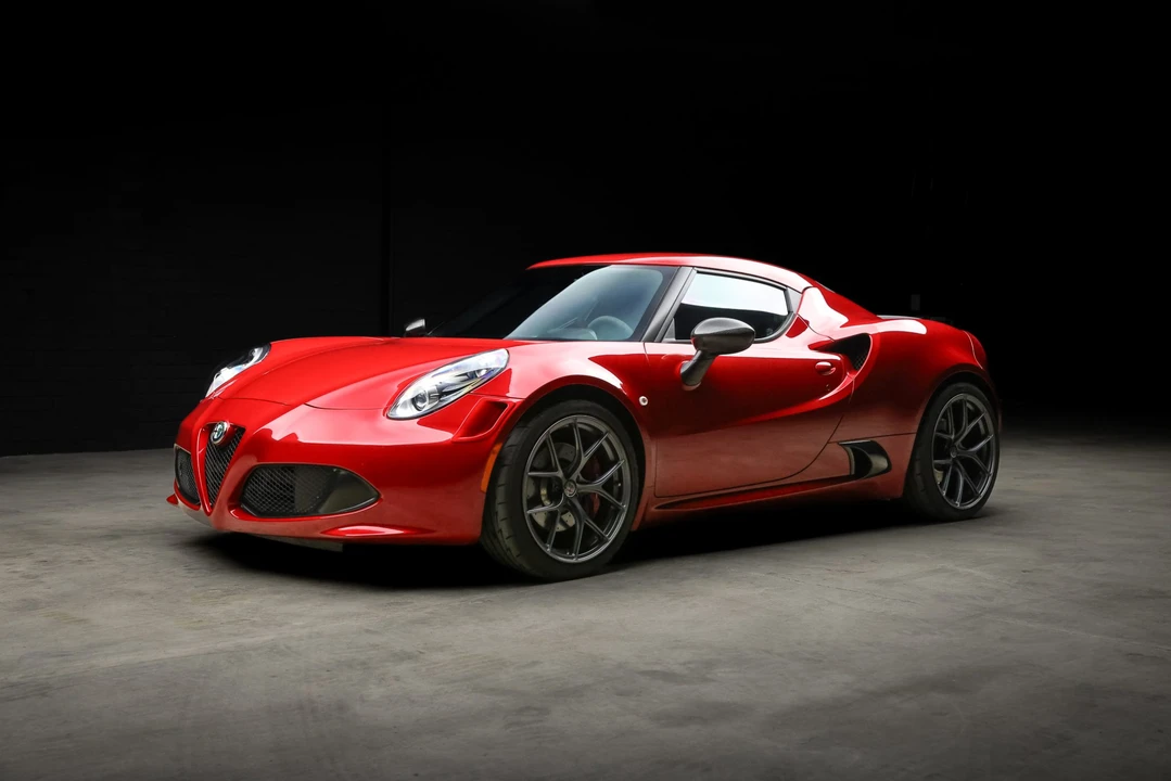 2015 Alfa Romeo 4C Coupe - Image 5 of 31