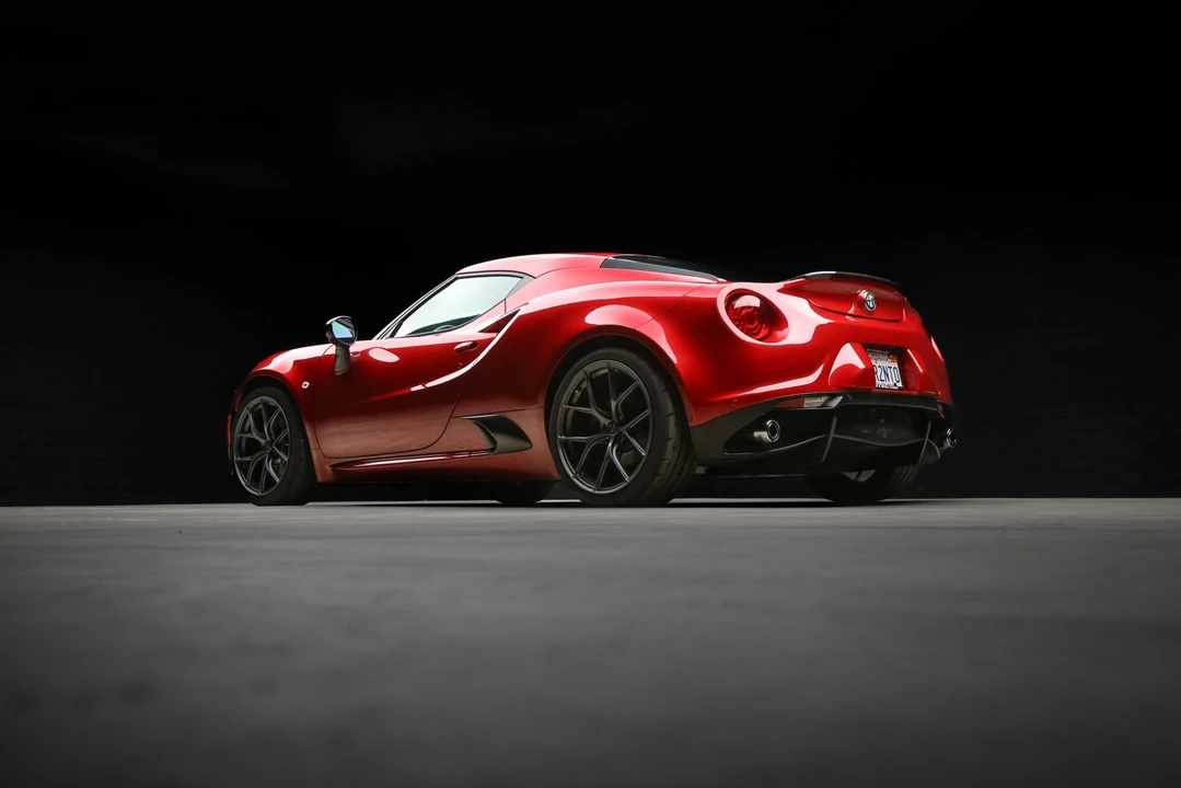 2015 Alfa Romeo 4C Coupe - Image 19 of 31