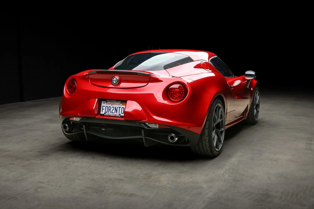 2015 Alfa Romeo 4C Coupe - Image 28 of 31