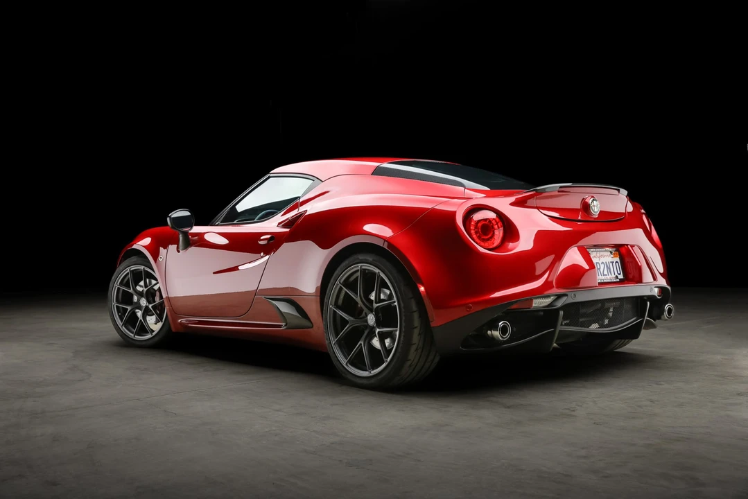 2015 Alfa Romeo 4C Coupe - Image 18 of 31