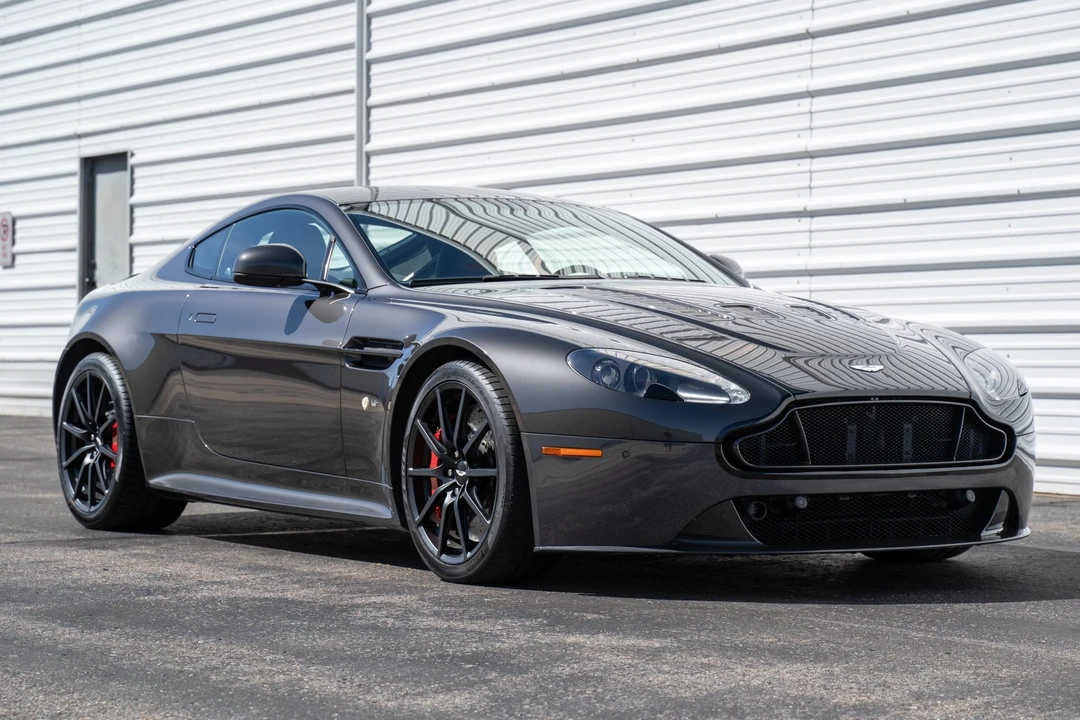 2015 Aston Martin V12 Vantage (2010-2018) - Image 3 of 31