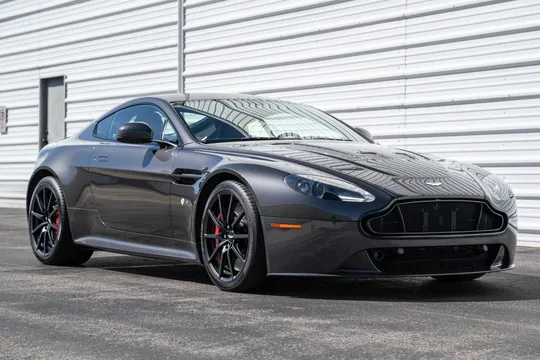 2015 Aston Martin V12 Vantage (2010-2018) - Image 3 of 31