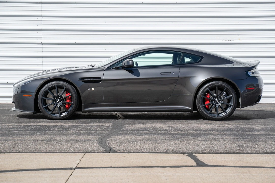 2015 Aston Martin V12 Vantage (2010-2018) - Image 8 of 31