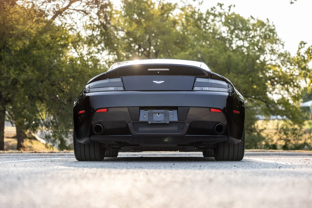 2015 Aston Martin V12 Vantage (2010-2018) - Image 15 of 31
