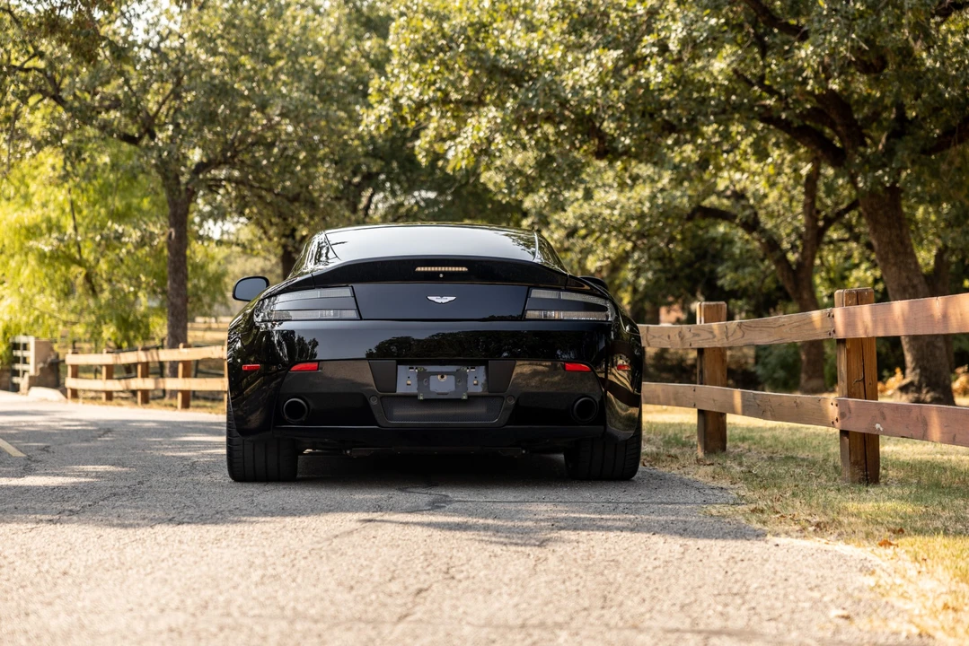 2015 Aston Martin V12 Vantage (2010-2018) - Image 16 of 31