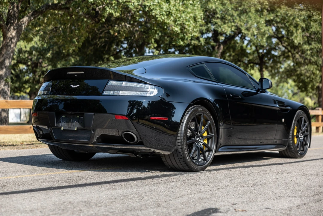 2015 Aston Martin V12 Vantage (2010-2018) - Image 11 of 31