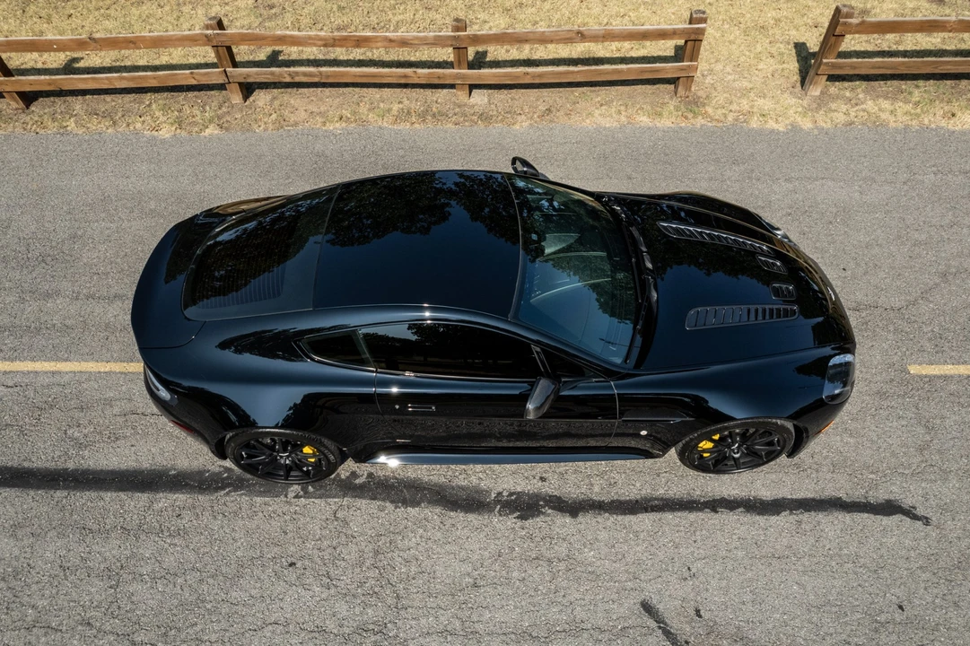 2015 Aston Martin V12 Vantage (2010-2018) - Image 26 of 31