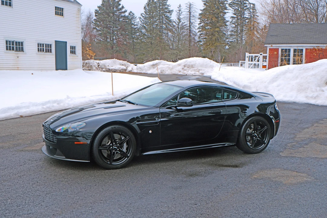 2015 Aston Martin V8 Vantage (2006-2017) - Image 2 of 31