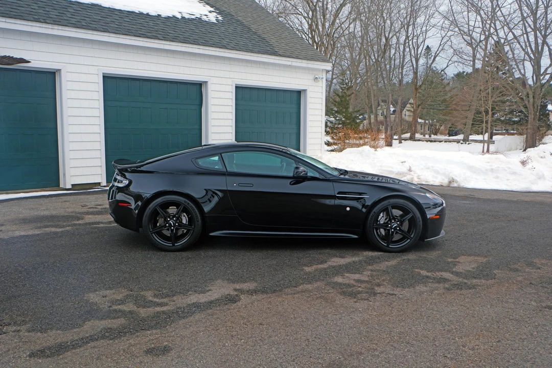 2015 Aston Martin V8 Vantage (2006-2017) - Image 19 of 31