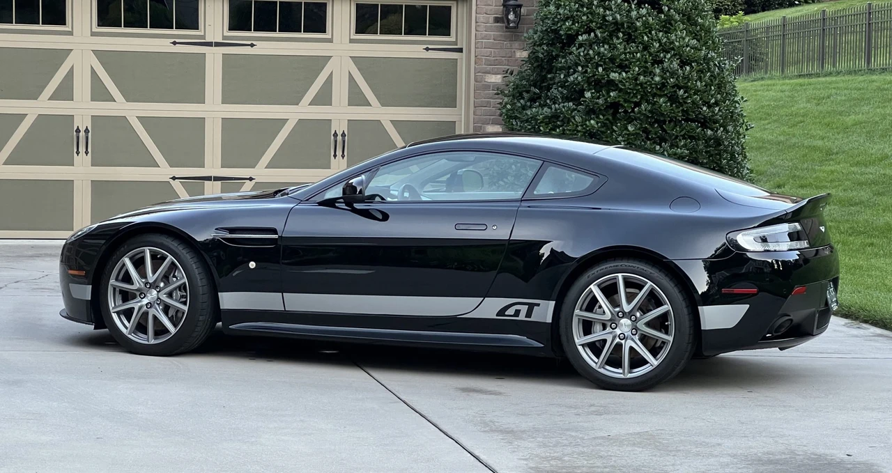 2015 Aston Martin V8 Vantage (2006-2017) - Image 13 of 31