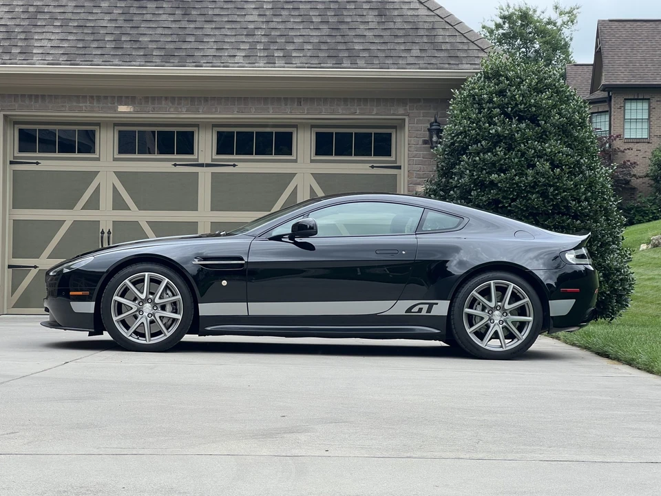 2015 Aston Martin V8 Vantage (2006-2017) - Image 14 of 31