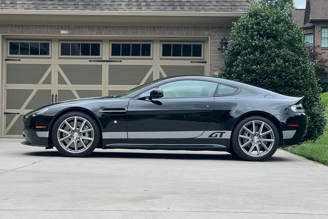 2015 Aston Martin V8 Vantage (2006-2017) - Image 15 of 31