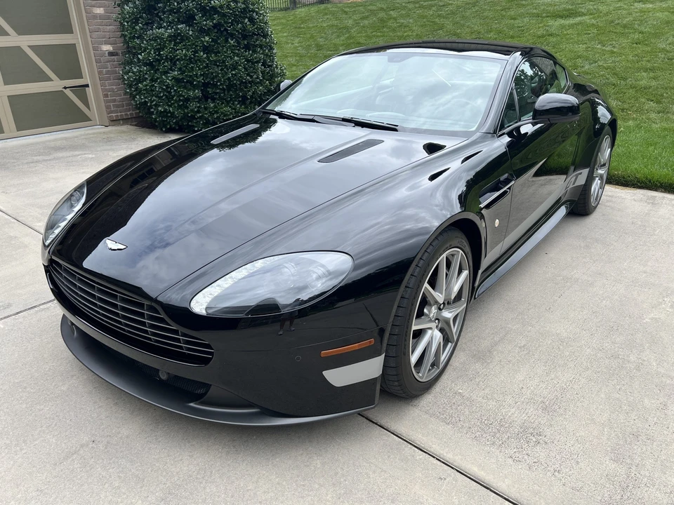 2015 Aston Martin V8 Vantage (2006-2017) - Image 4 of 31
