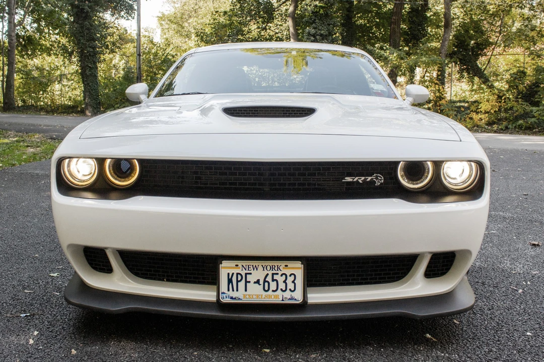 2015 Dodge Challenger SRT Hellcat 3rd Gen - Image 3 of 31