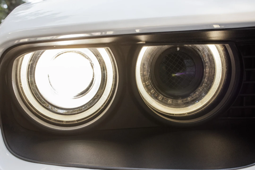 2015 Dodge Challenger SRT Hellcat 3rd Gen - Image 13 of 31