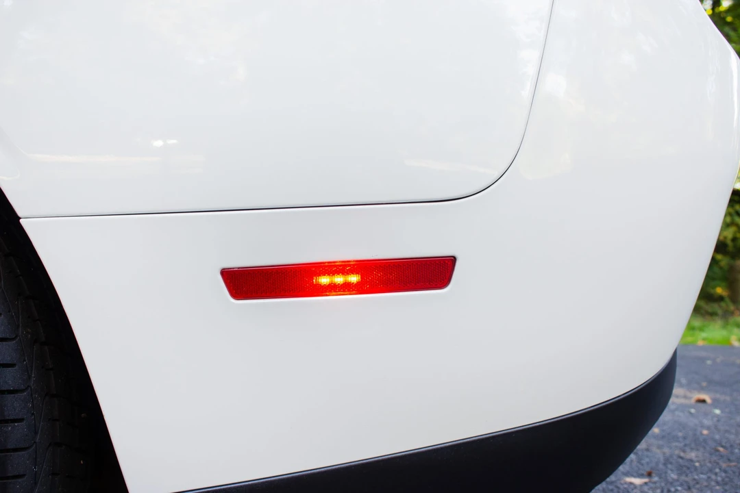 2015 Dodge Challenger SRT Hellcat 3rd Gen - Image 15 of 31