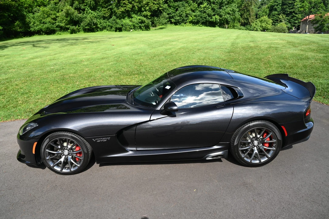 2015 Dodge Viper 5th Gen - Image 24 of 31