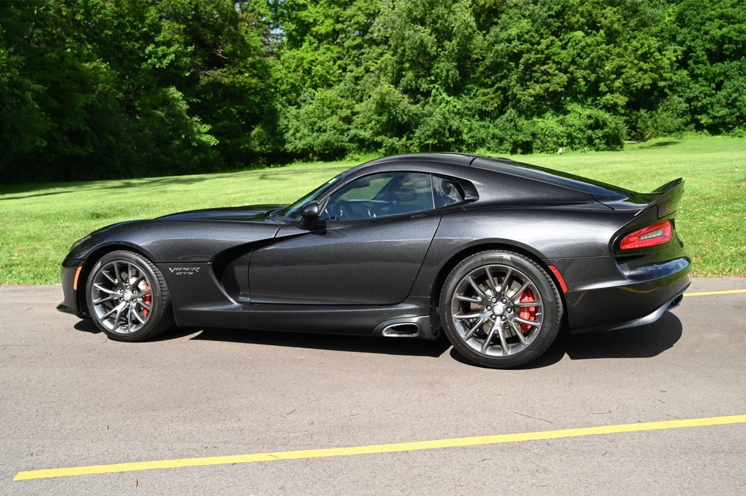 2015 Dodge Viper 5th Gen - Image 23 of 31