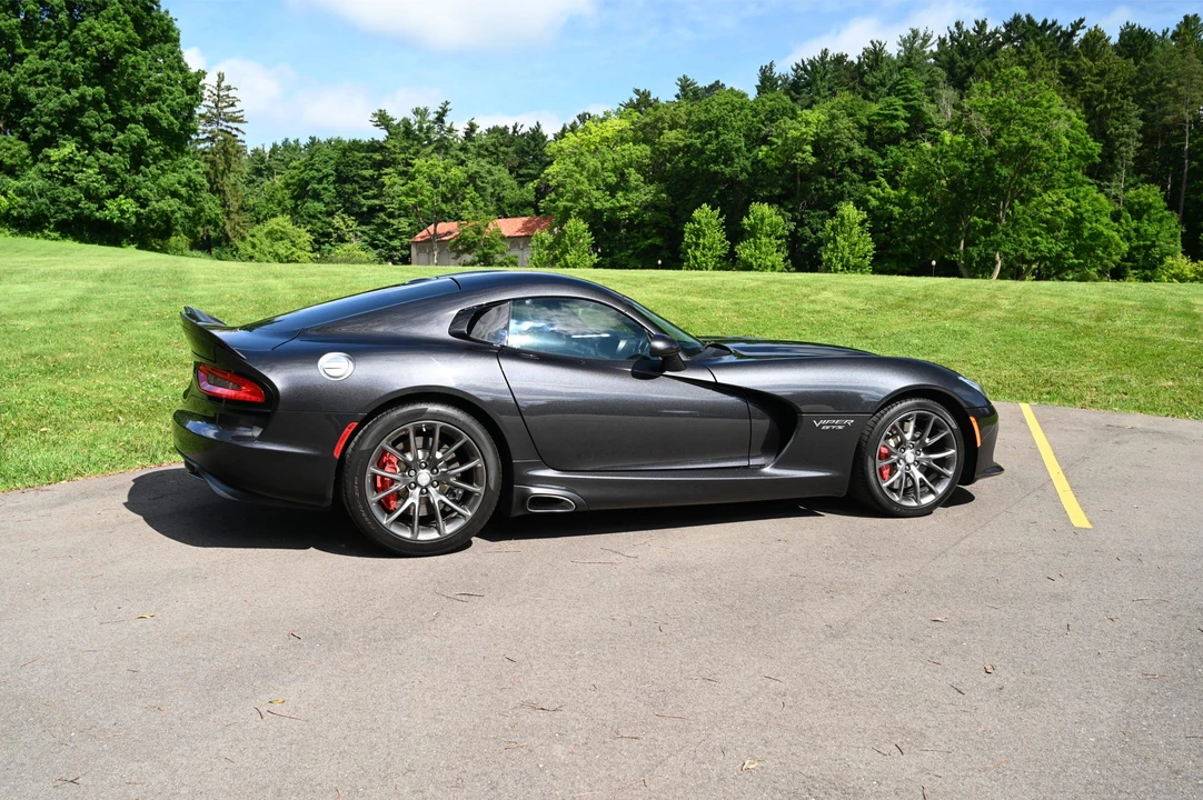 2015 Dodge Viper 5th Gen - Image 15 of 31