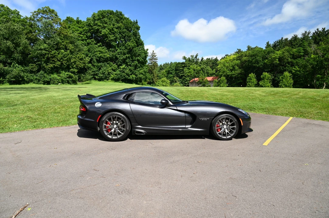 2015 Dodge Viper 5th Gen - Image 14 of 31