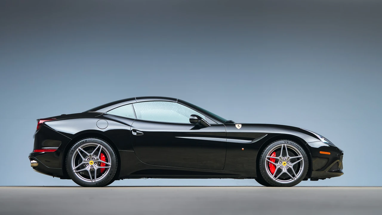 2015 Ferrari California T - Image 21 of 31