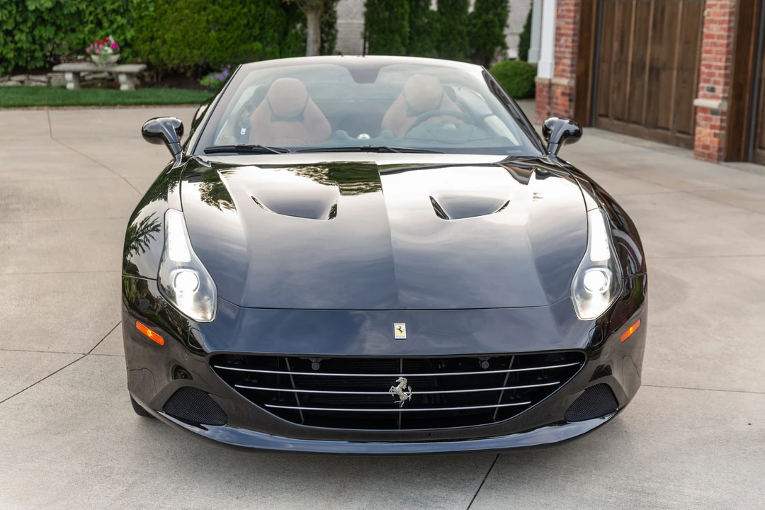 2015 Ferrari California T - Image 19 of 31